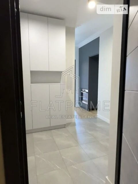 Sale of 1-room apartment 42 sq. m. on Akademika Zabolotnogo St. 14