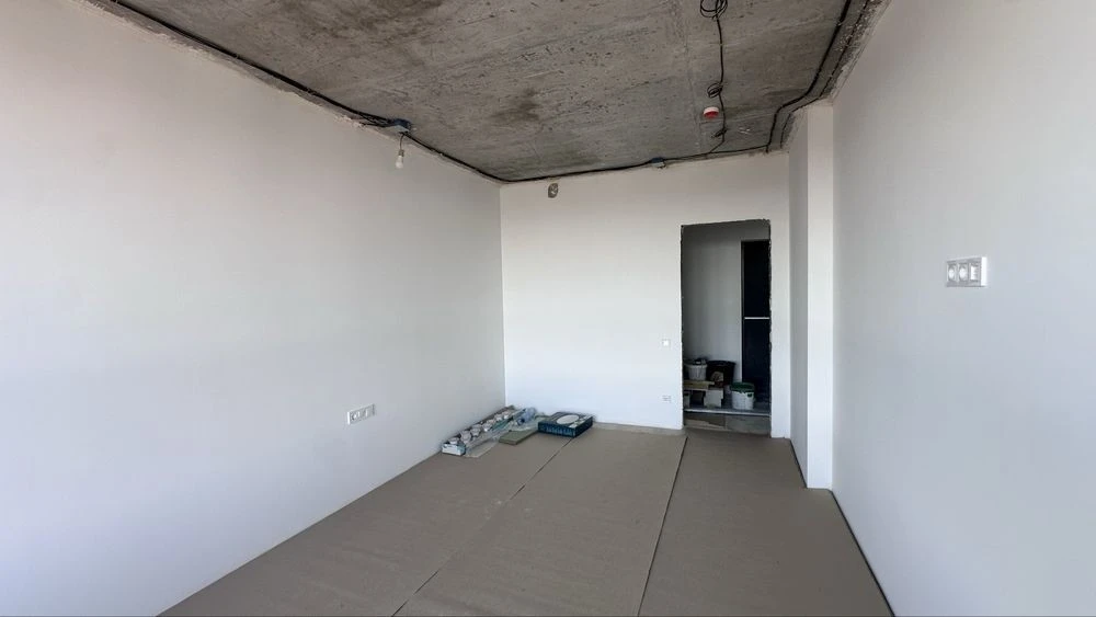 One-room apartment in the residential complex DOK 32