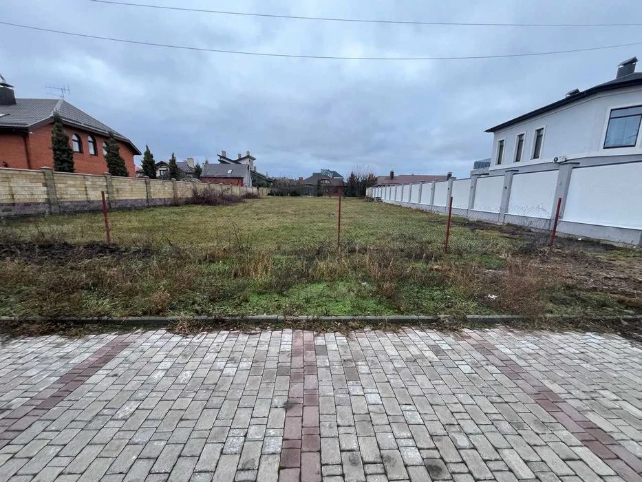 В продаже участок в элитном поселке Антей