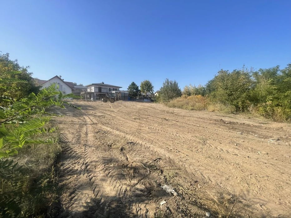 Продажа участка в центре под жилое строительство