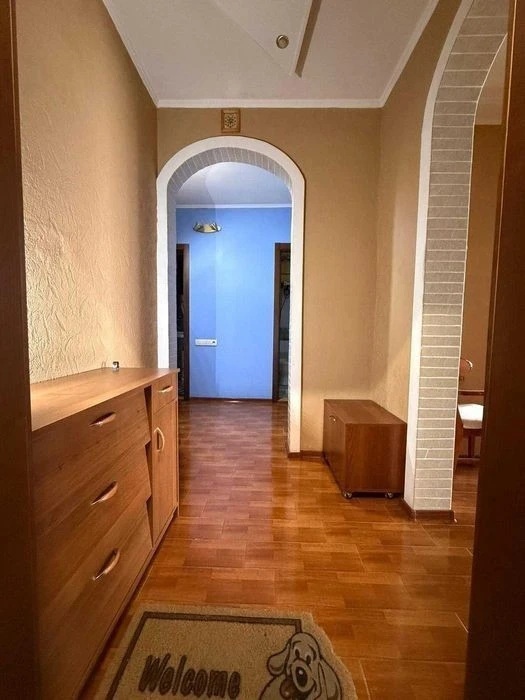 Two-room apartment from the owner Troyeshchyna, Radunska 7, shopping center