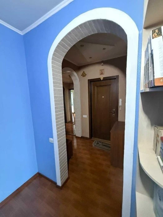 Two-room apartment from the owner Troyeshchyna, Radunska 7, shopping center