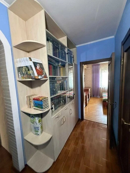Two-room apartment from the owner Troyeshchyna, Radunska 7, shopping center