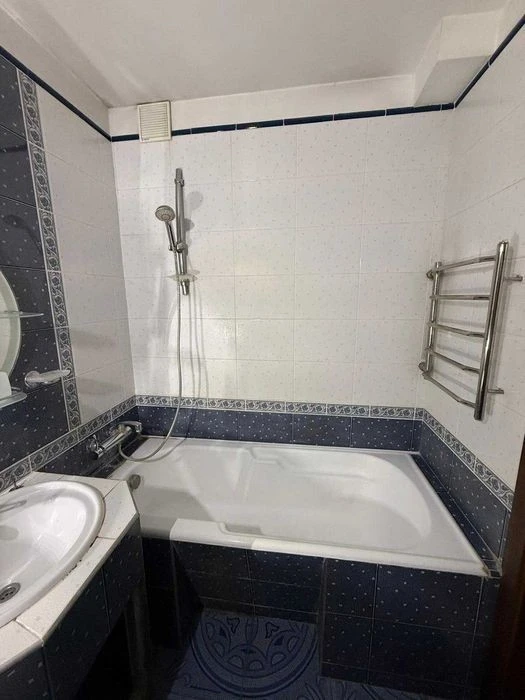 Two-room apartment from the owner Troyeshchyna, Radunska 7, shopping center