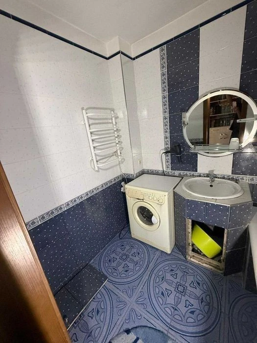 Two-room apartment from the owner Troyeshchyna, Radunska 7, shopping center