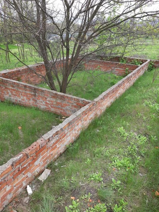 Продам участок с фундаментом