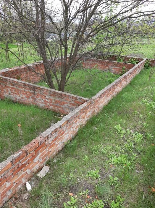 Продам участок с фундаментом