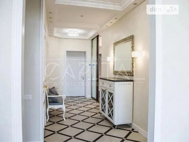 For sale 3-room apartment 155 sq. m on the descent of Klovsky 7A • ID 3468