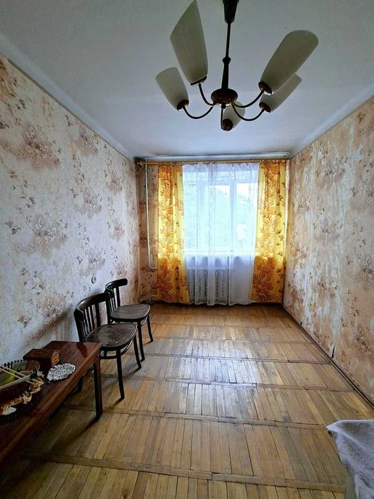 Филатова/Гайдара: продам квартиру в кирпичной 9-тиэтажке на