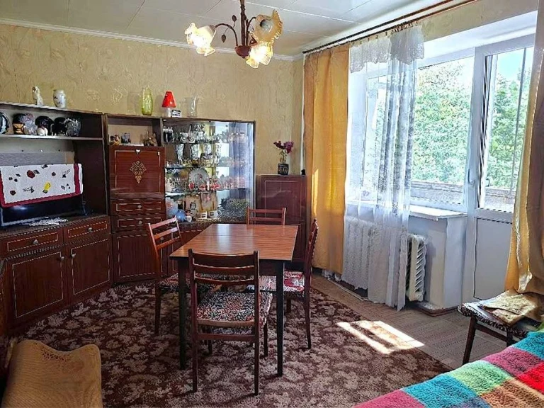 Филатова/Гайдара: продам квартиру в кирпичной 9-тиэтажке на
