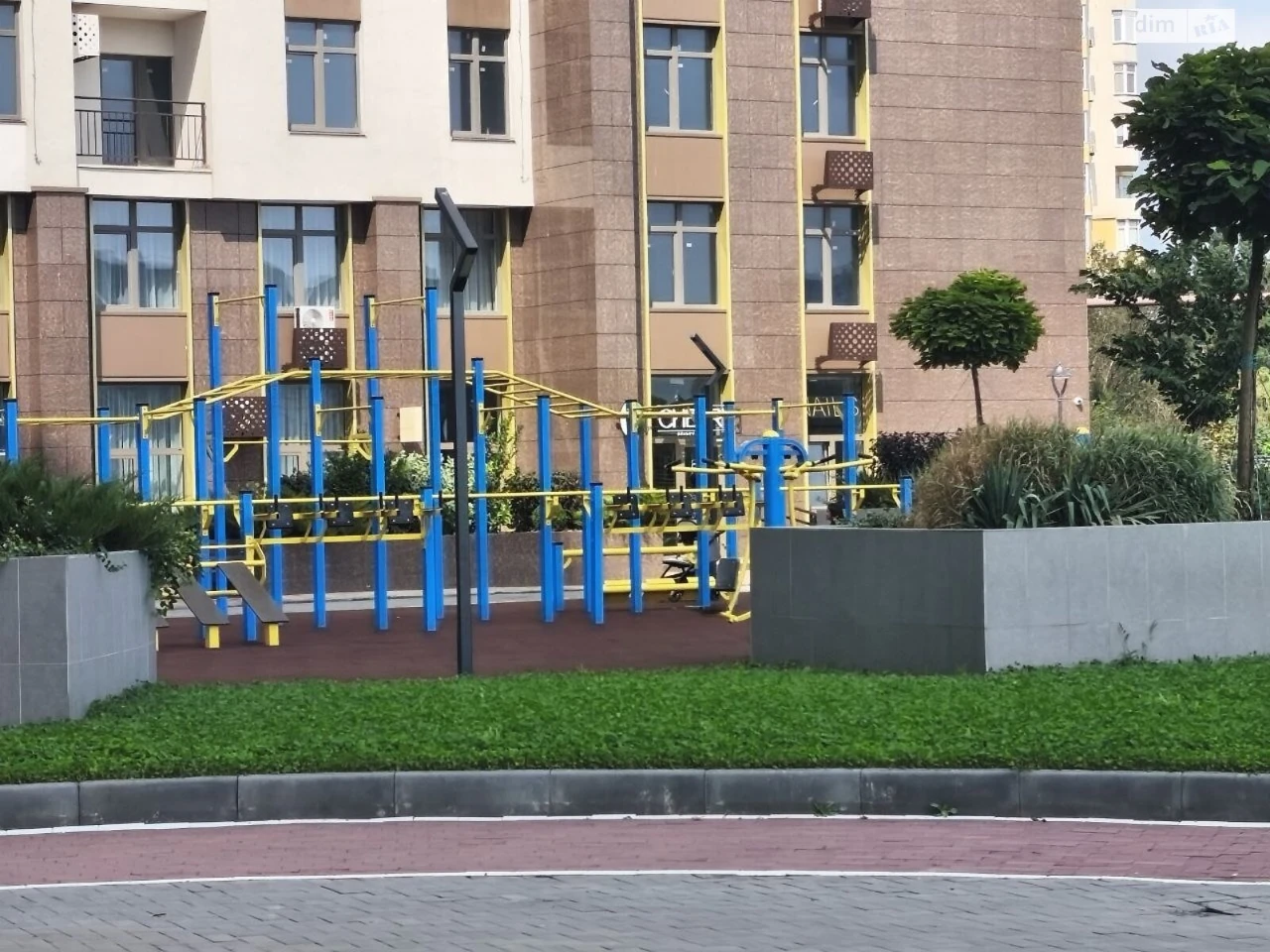 Продаж Квартира Ближні Млини