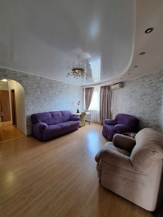 3 комнатная квартира на Королева, 490480