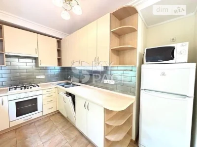 Sale of 3-room apartment 62 sq. m on Solomyanska st. 38 • ID 346