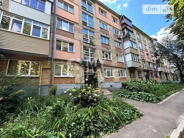 Sale of 3-room apartment 62 sq. m on Solomyanska st. 38 • ID 346
