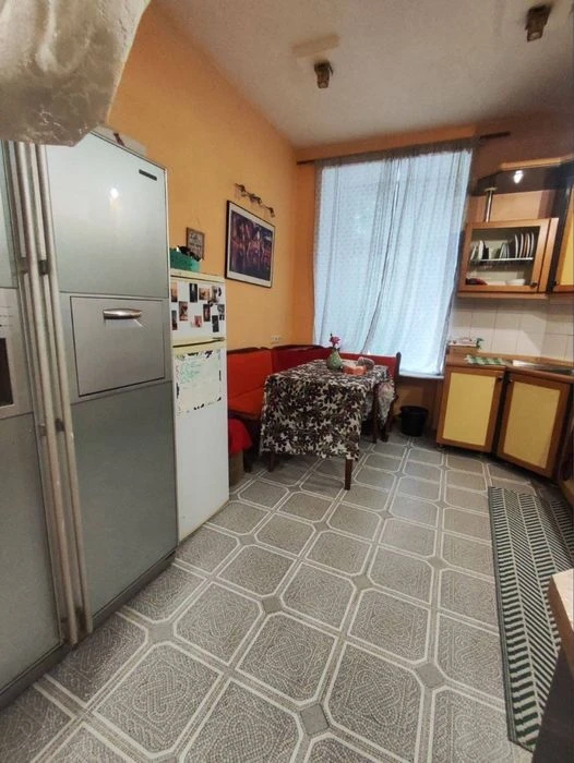 В продаже 3ком на Канатной рядом с Куликово Поле