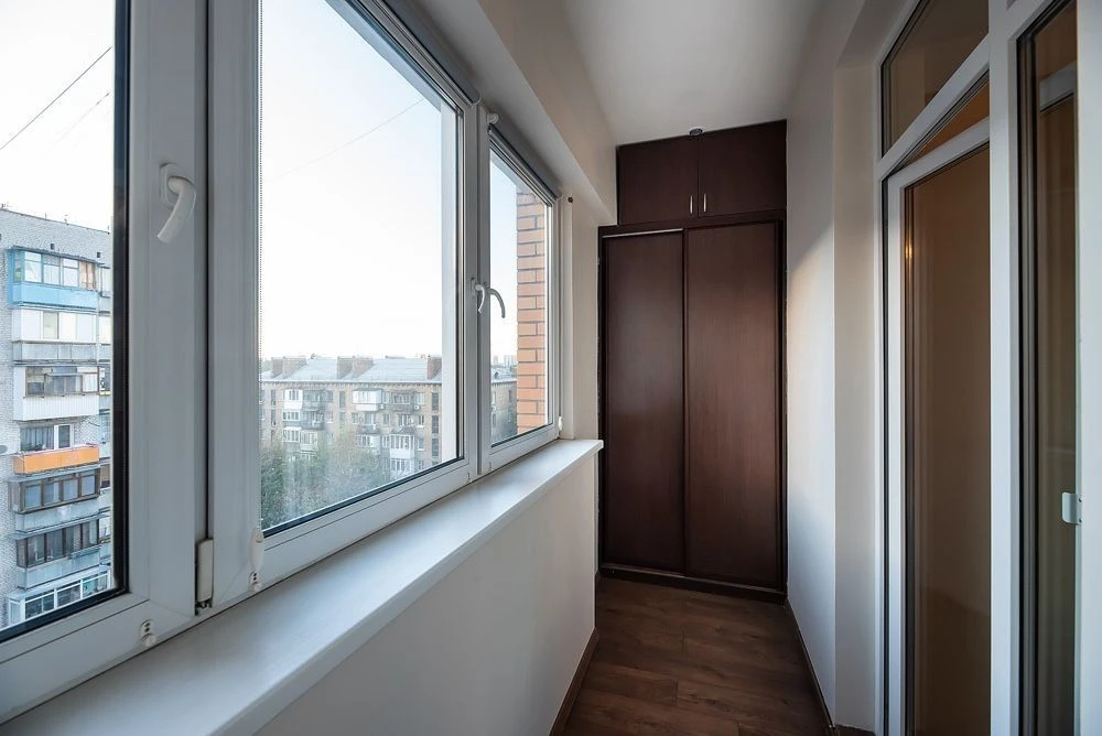 Podil, Pochainynska 70 | Cozy 2-room apartment for sale 78 m² with furniture
