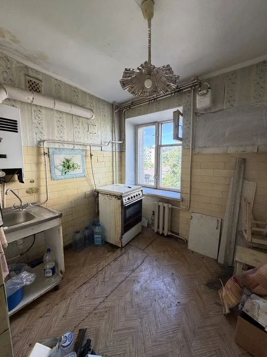 Продаж 2кк. Центер.