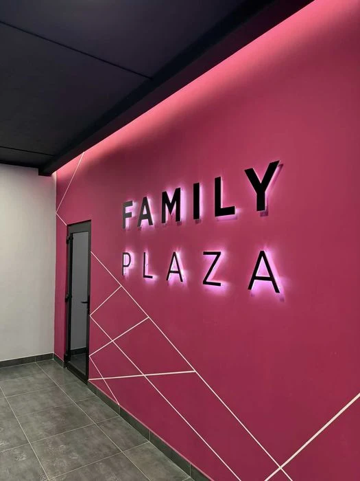 Здана двокімнатна квартира в Елітному ЖК Фемелі Плаза, Famil
