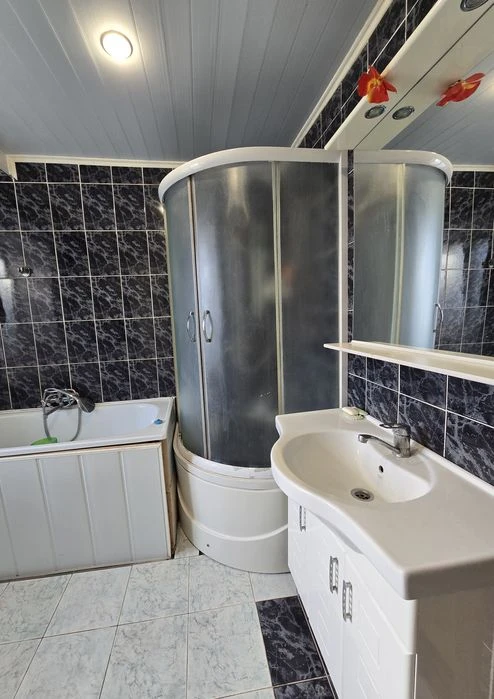 Продаж 3к , газове опалення, на Миколаївці, 89.4м2