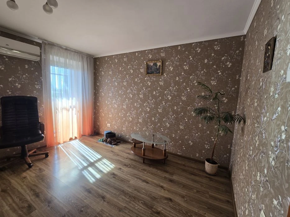 Продаж 3к , газове опалення, на Миколаївці, 89.4м2