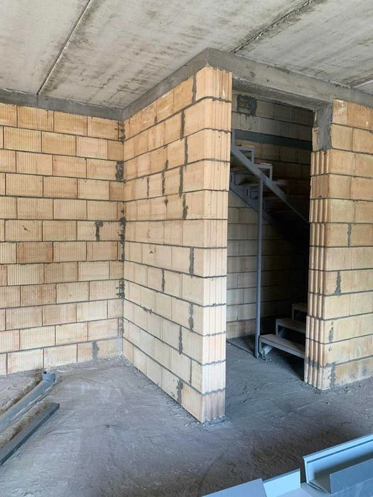 Продаж новобудови в тихому районі, вулиця Чехова
