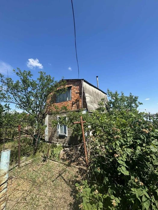 Продаю двухповерхову дачу