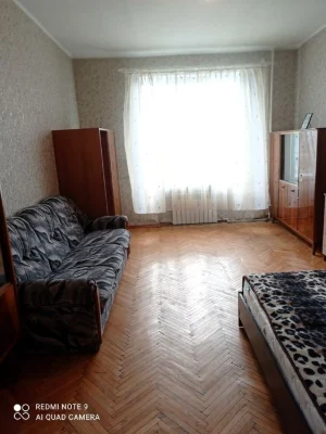 I'm selling my apartment in the city center, on Girshman Street.