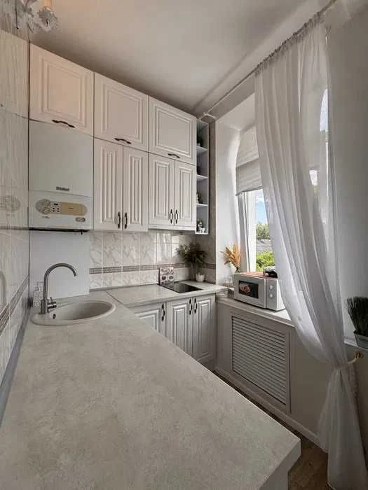 Ексклюзивна  4 кім квартира ,98 кв.м ,район Новомиколаївка