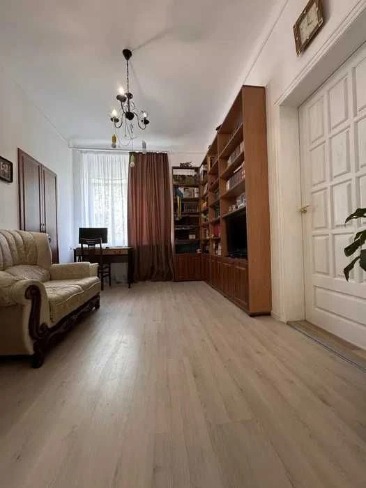 Ексклюзивна  4 кім квартира ,98 кв.м ,район Новомиколаївка