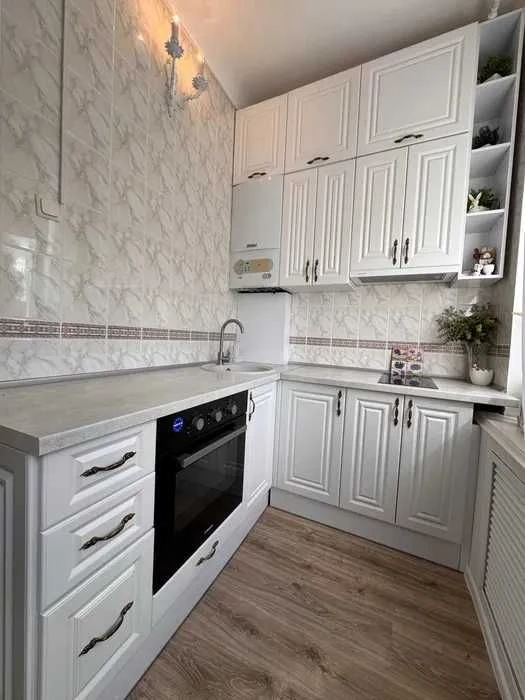 Ексклюзивна  4 кім квартира ,98 кв.м ,район Новомиколаївка