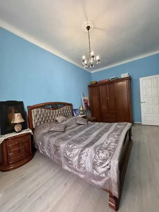 Ексклюзивна  4 кім квартира ,98 кв.м ,район Новомиколаївка