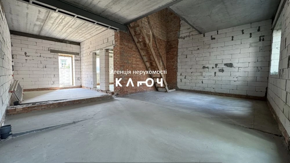 Продаж сучасного таунхаусу на Ковалівці