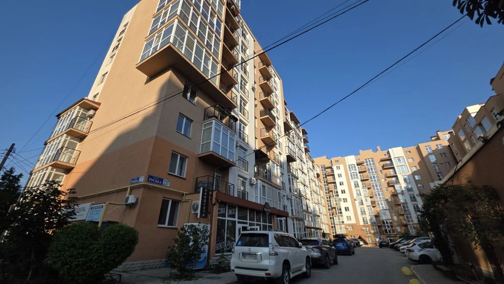 Продається новобудова поруч Макдональдс