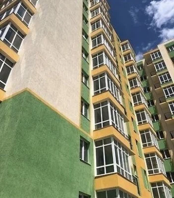Продається 3кімнатна здана новобудова