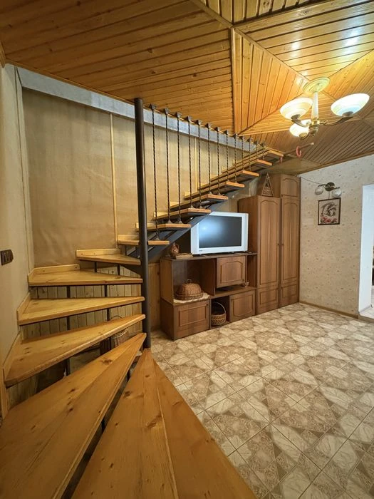 Продаж 3-кімнатної квартири в центрі