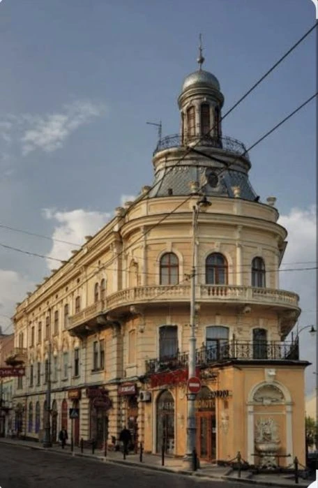 Продається 2-кімнатна квартира по вулиці Головній у «Будинку