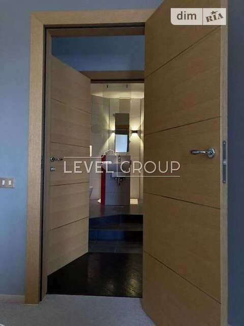 Sale of 2-room apartment 79 sq. m on Mykoly Bazhana Ave. 7Zh • ID