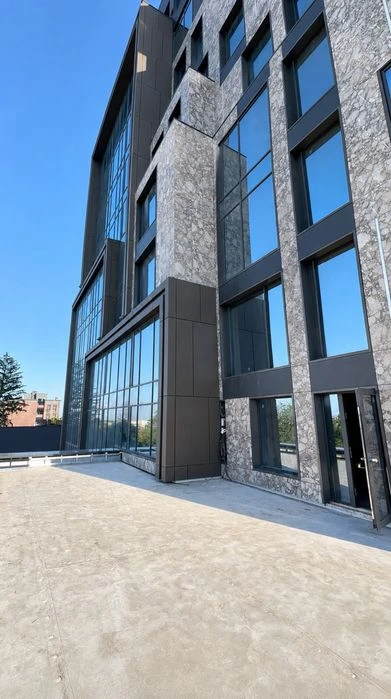 Продаж premium квартири з терасою 90м2