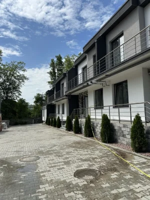 Продається таунхаус з ремонтом