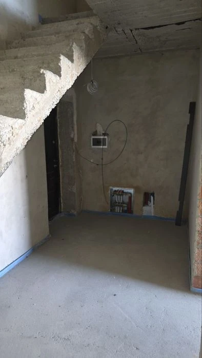 Продаж Здана 3-кім новобудова, без податку