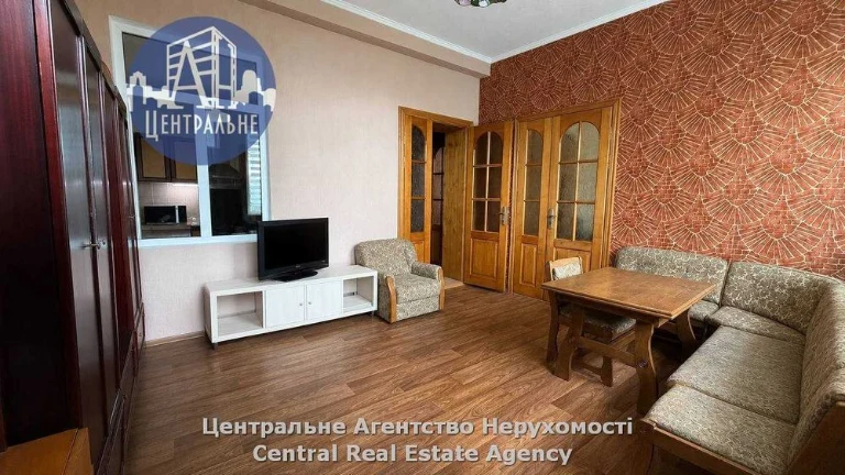 Продаж 3-кімнатної квартири в районі університету ім. Ю. Фед