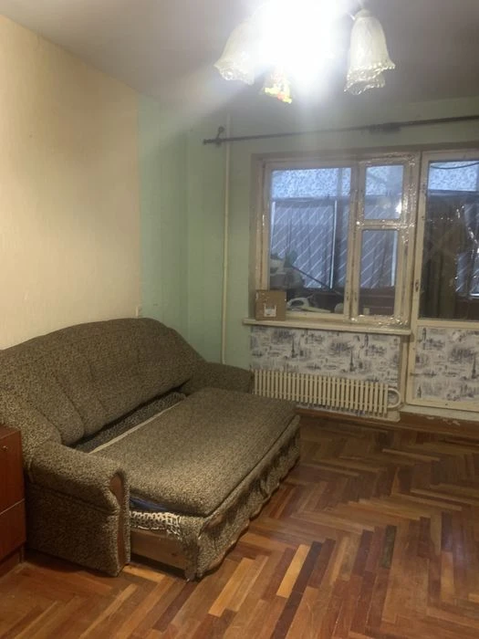 I will sell an apartment for a pittance.