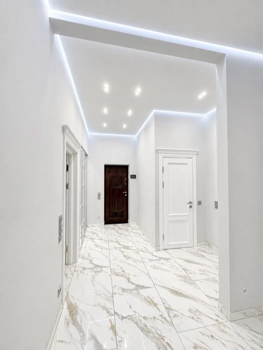 Продаж 3 кімнатної квартири Хотинська