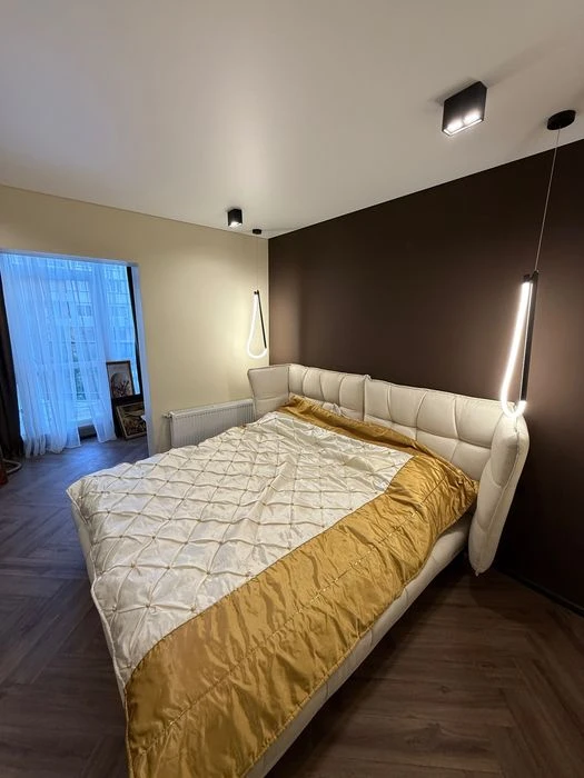 Продаж 2-х кімнатної новобудови, по вул. Південно кільцева 5