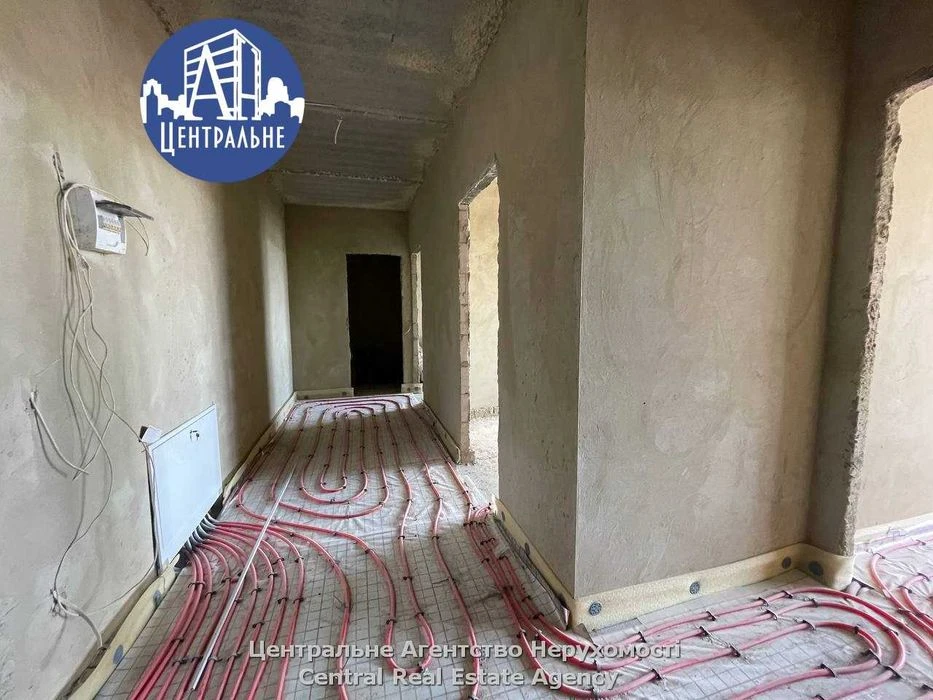 В продажу 2 км новобудова у зданому будинку (більше 3 років
