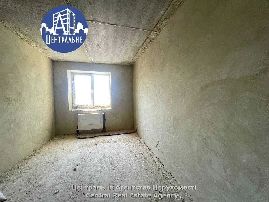 В продажу 2 км новобудова у зданому будинку (більше 3 років