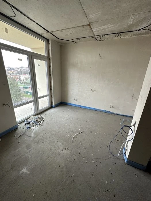 Продається 2х кімнатна новобудова76м 2  Герцена (Парус),