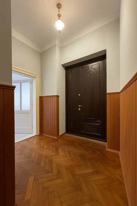 Продаж 2-кім квартири Театральна площа!
