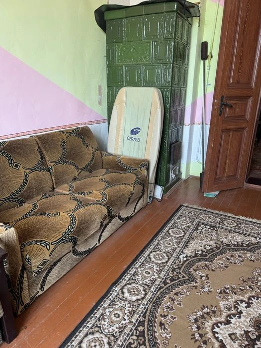 Продам 2 кім квартиру вул Конституційна Чернівці