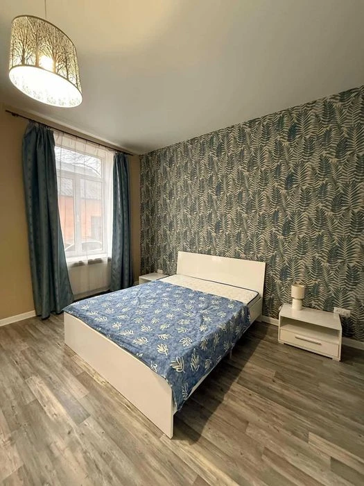 Продаж 2-кім в центрі, початок вул.Головної
